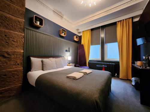 Frederick Douglass - Rooms In The City in West End