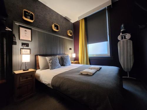 Frederick Douglass - Rooms In The City in West End
