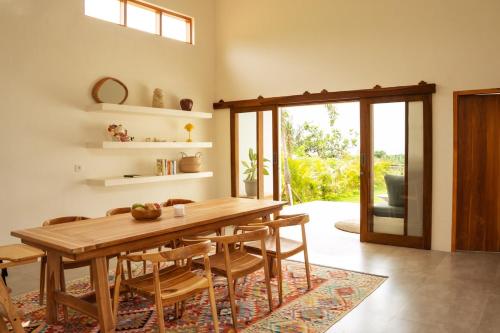 Villa August Lombok, Selong Belanak