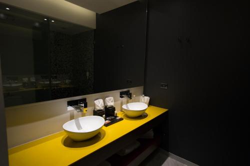 Suite, deluxe, junior