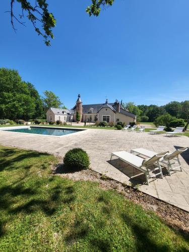 Domaine de charme - Les Places chambre d'hôte Veilleins