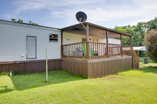 Lake Texoma Cabin Near Willow Springs Marina! in 圖珀洛
