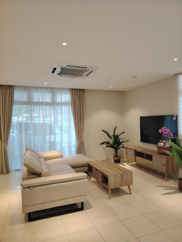 Relax Guest House Bakap Indah in Sungai Jawi