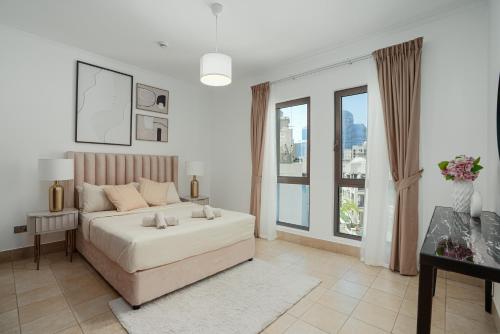 Walk to Dubai Mall chic 2BR with full Burj view, Dubai (foto 3)
