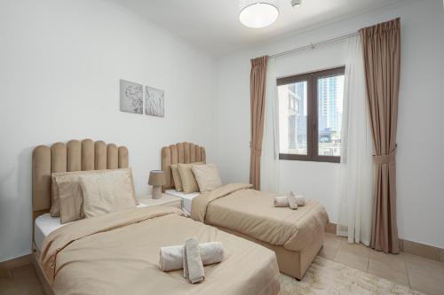 Walk to Dubai Mall chic 2BR with full Burj view, Dubai (foto 7)