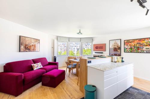 GuestReady - Sunny Chic Retreat with Balcony