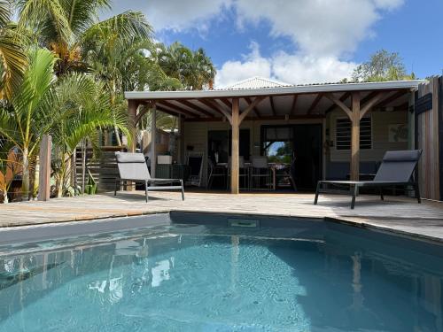 Villa ATOLA – khách sạn tại Le Diamant