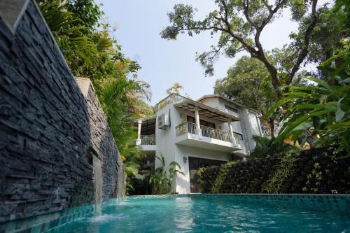 Villa Anjuna By Akama Homes