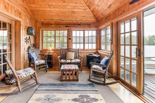 Lakefront Adirondacks Home: Lake George Oasis! in Hague