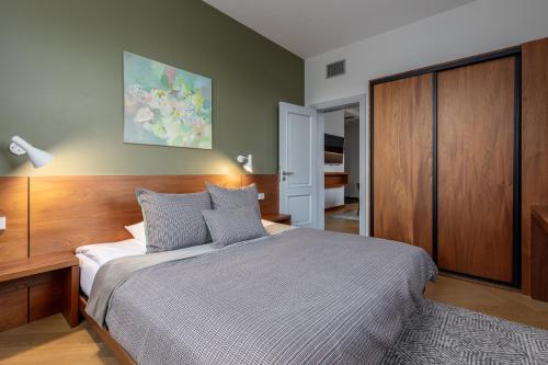 Two-Bedroom Apartment image 8