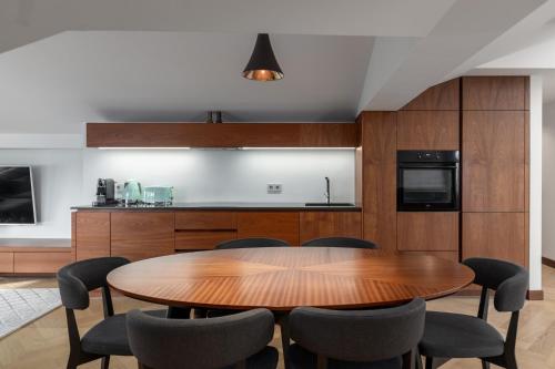 Premium Two-Bedroom Apartment image 6