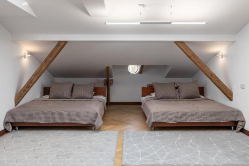 Premium Two-Bedroom Apartment image 9