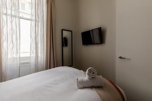 B’Shan Apartments - image 6