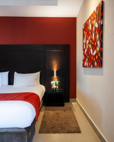Executive Suite image 4