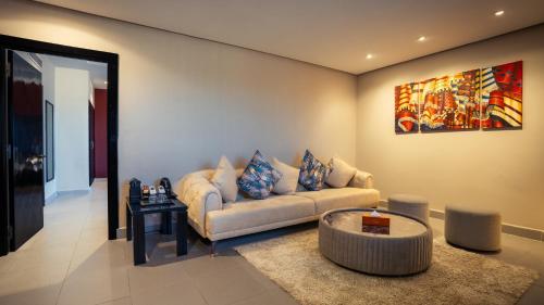 Executive Suite image 5