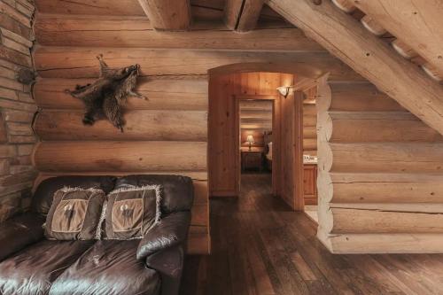 Ultimate Group Getaway, Private Pool, Spa, Sauna, Mille-Isles (foto 8)