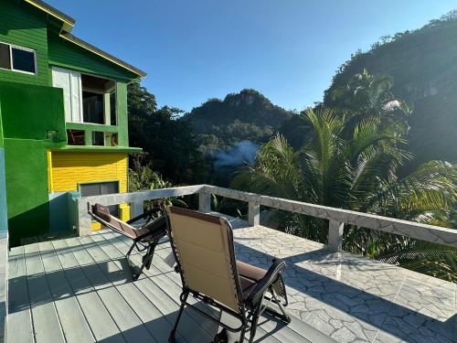 Exclusive Mountain and Farm Villa Escape in ดุนกัน