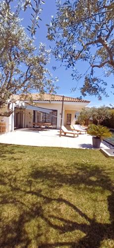Le Pérignan maison 3 chambres piscine gîte à louer Fleury-d'Aude