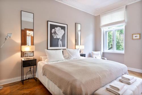 120 sqm Historic Design Apartment Savignyplatz near Ku'damm, Berlin (zdjęcie 4)