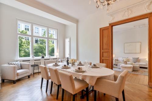 120 sqm Historic Design Apartment Savignyplatz near Ku'damm, Berlin (zdjęcie 7)