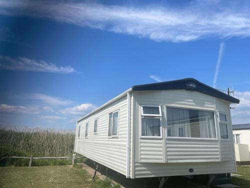 Oakleys lodge
