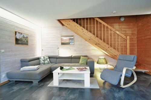 Modernes Ferienhaus mit Kamin & Garten in ruhiger Lage