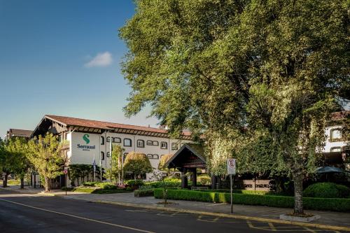 Serrazul Hotel