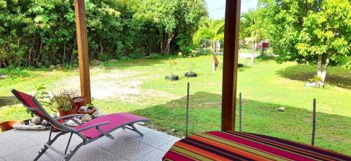 Exterior view, Chambre Maison Kumba in La Desirade