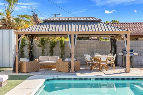 Rather Be Desert Getaway by Rather Be Properties in Bermuda Dunes, USA