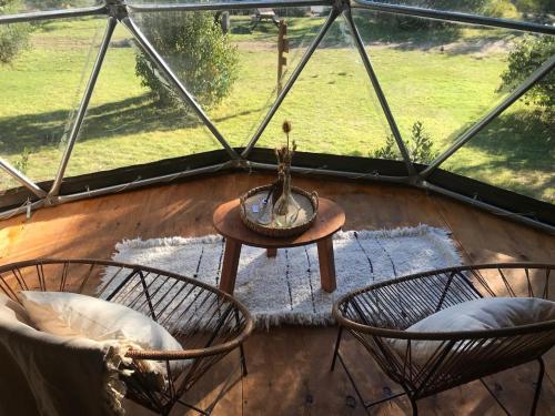 DOMOS GLAMPING Agreste Bahía Rosales (DOMOS GLAMPING Agreste Bahia Rosales) in Villa Lago Rivadavia