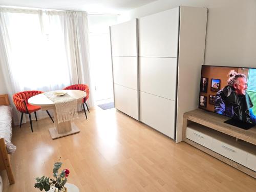 2 x Apartments bei Augsburger Platz 1x Nr 5 - Studio Apartment mit Balkon und Parkplatz und 1 x Nr5-B - 2 ZW ohne Balkon und Parkplatz, Stuttgart (photo 8)