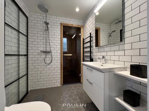 Lindvallen Ski Resort - Sauna - 4 Guests - Pet Friendly in Salen