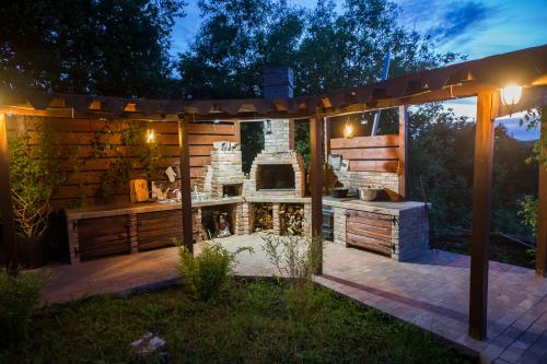 Dotări, Casa Zen Bruznic in Labașinț