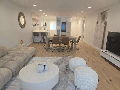 Majestic getaway Glendale - 2bd close to Americana in Glendale, USA