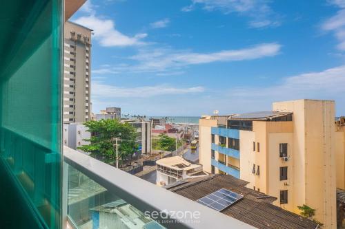 Apto completo com vista e varanda - SOL0404