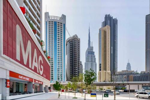 Burj Khalifa View 5 Mins Walk to Dubai Mall, Dubai (photo 2)