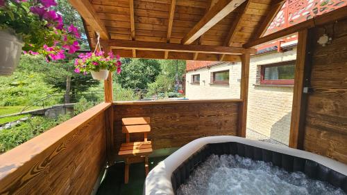 cadă fierbinte, Romantické ubytovanie Holiday House Daniela & Štúdio Júlia (Romanticke ubytovanie Holiday House Daniela & Studio Julia) in zdiar