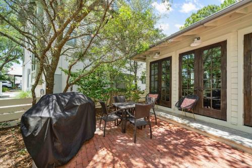 67 Wiggle Lane - Rosemary Beach - Steps to Tennis Courts Beach Pools! - image 5