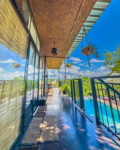 ระเบียง/ชานเรือน, Petra Lago in ซาน แบร์นาร์ดิโน