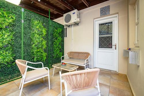 Old Town Corner Luxury Studios 4