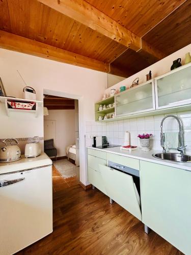 ห้องครัว, Cottage Gols in กอลส์