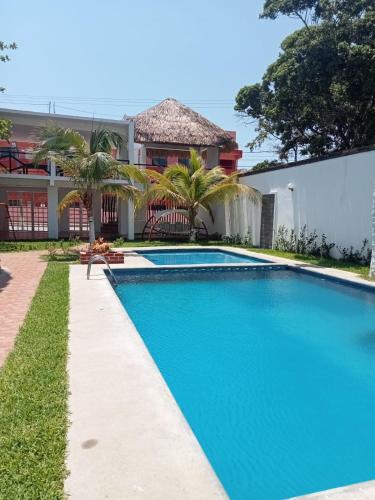 White House in Chichimilá