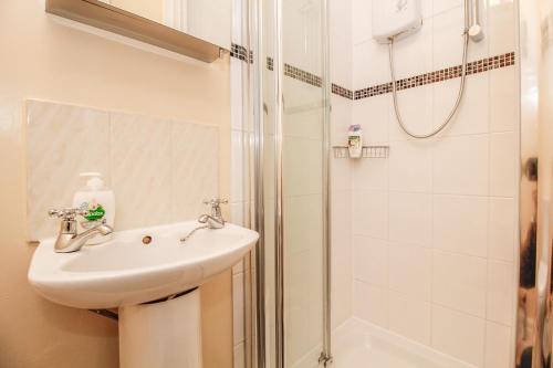 Harris Guest Accommodation - image 12