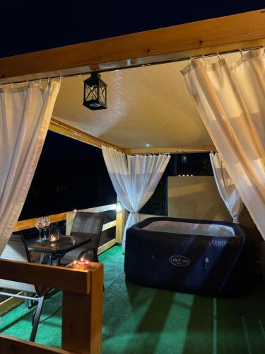 Peldbaseins, Dream House Una in Orašac