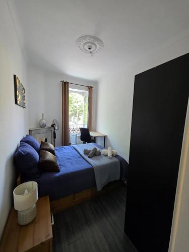 2 spacious bedrooms near Riquier station! near มง โบรอน