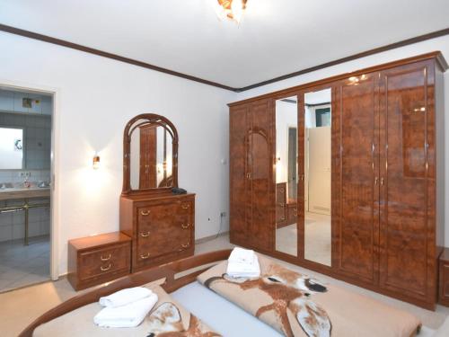 Retreat with Sauna, Hot Tub in Muldenhammer