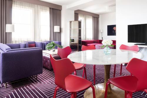 Facilities, 21c Museum Hotel Lexington in Lexington (KY)