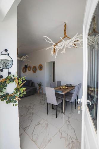 Stone Villa Afiartis near สนามบินแห่งชาติคาร์ปาทอส ไอส์แลนด์