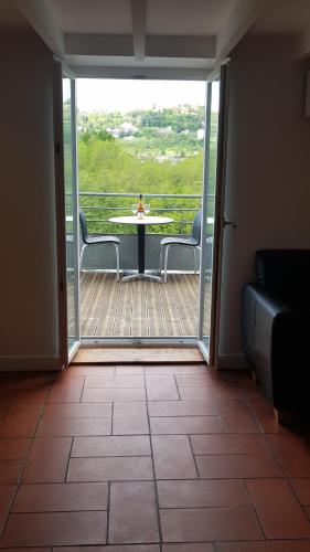 terrasse sur l'Ardèche (terrasse sur l'Ardeche) in Mercuer