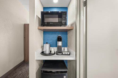 Holiday Inn Express Boston North-Woburn, an IHG Hotel in Woburn, USA